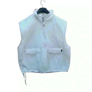 NWOT Free people movement puffer sleeveless pull over Vest Large